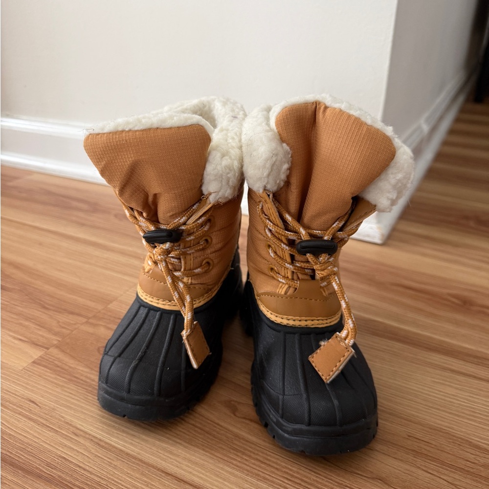 Tan and Black Toddler Winter Boots with Fur Lining